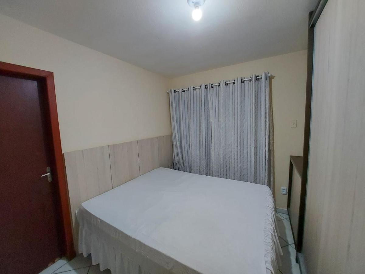 Apartamento 12 - Bombinhas - 200 Metros Da Praia ภายนอก รูปภาพ