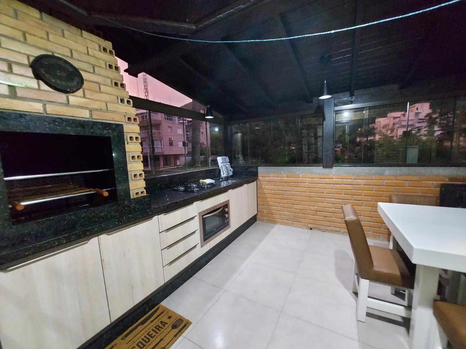 Apartamento 12 - Bombinhas - 200 Metros Da Praia ภายนอก รูปภาพ